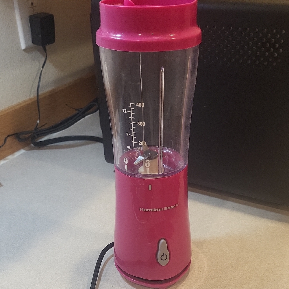 Hamilton Beach Vibrant Pink Blender